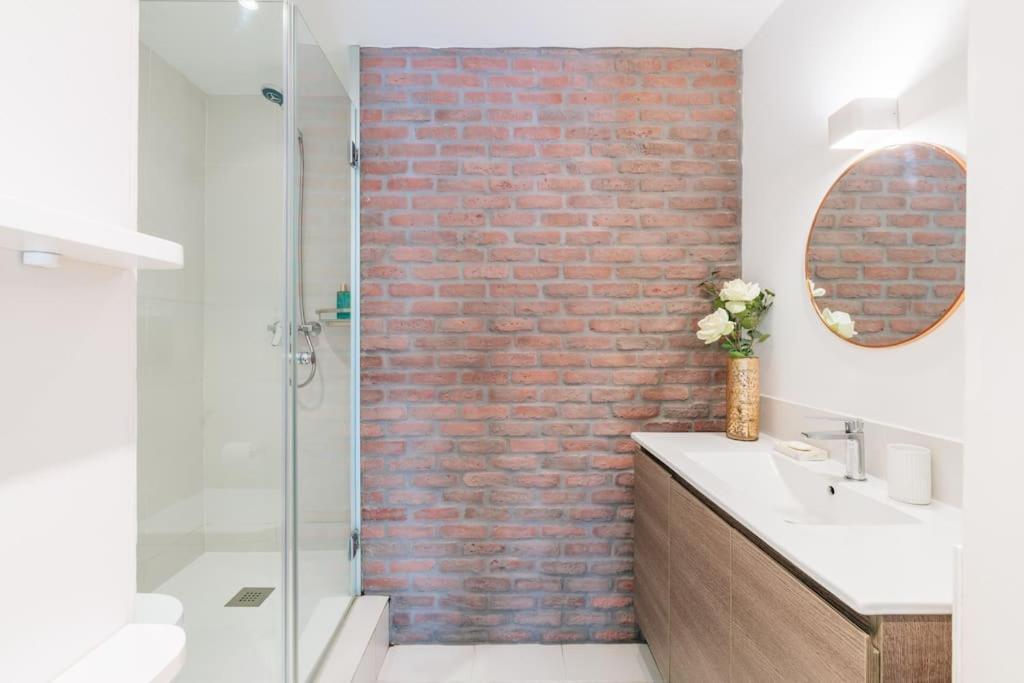 Amazing Flat 5 Balconies In Chueca - Gran Via Apartman Madrid Kültér fotó