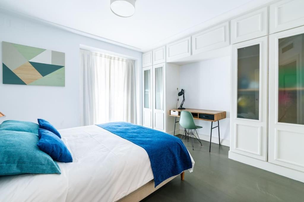 Amazing Flat 5 Balconies In Chueca - Gran Via Apartman Madrid Kültér fotó